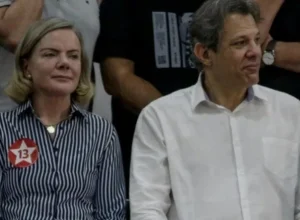 1_gleisi_e_haddad-34132529