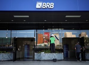 2025-11-18t142854z-1252187007-rc20zhadzdzn-rtrmadp-3-brazil-banco-master