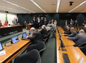 A Comissão Mista de Orçamento (CMO)