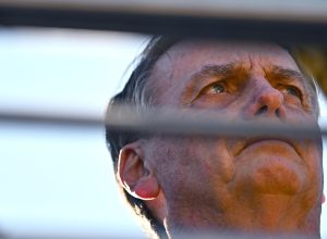 defesa-bolsonaro-cumpra-pena-em-casa-1