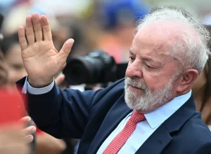 naom_6972253604530-1